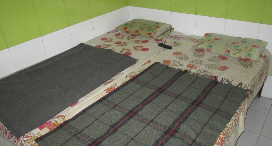 Shri Sai Vibhuti Guest House, Shirdi 1